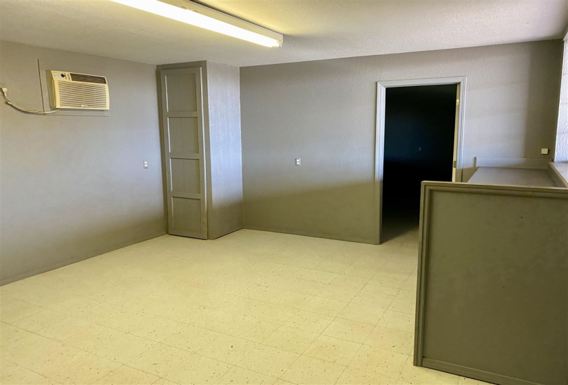 1 Bedroom Bedrooms, 0 ,1 BathroomBathrooms,Residential,Single Family,Maple,1,133210