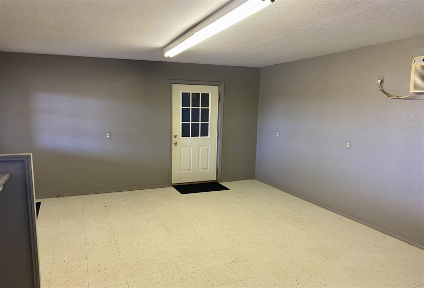 1 Bedroom Bedrooms, 0 ,1 BathroomBathrooms,Residential,Single Family,Maple,1,133210