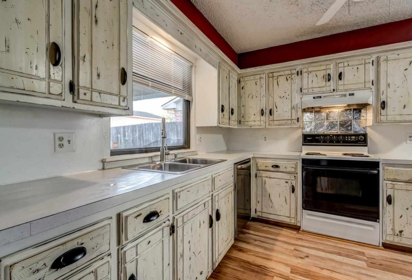 3 Bedrooms Bedrooms, 0 ,2 BathroomsBathrooms,Residential,Single Family,Britton,1,133216