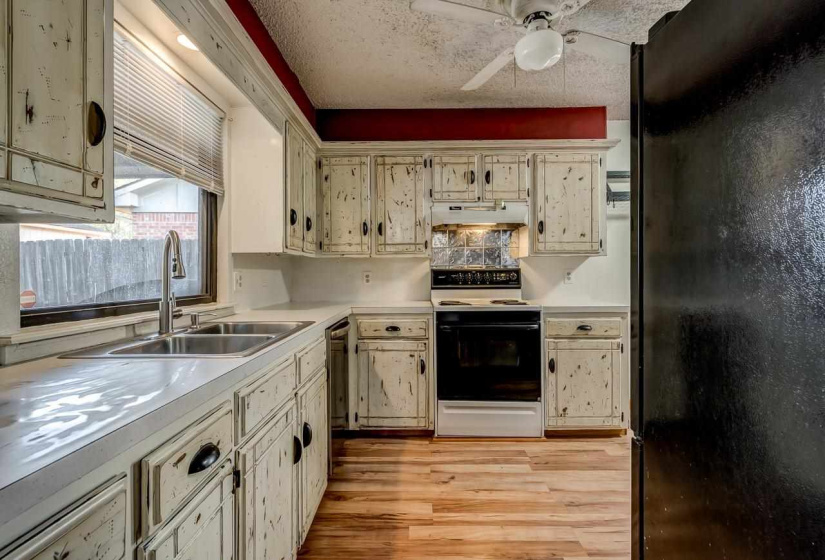 3 Bedrooms Bedrooms, 0 ,2 BathroomsBathrooms,Residential,Single Family,Britton,1,133216