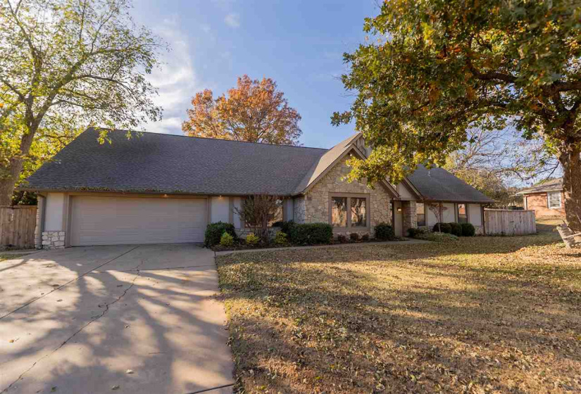 5 Bedrooms Bedrooms, 0 ,4 BathroomsBathrooms,Residential,Single Family,Cowboy,2,133220