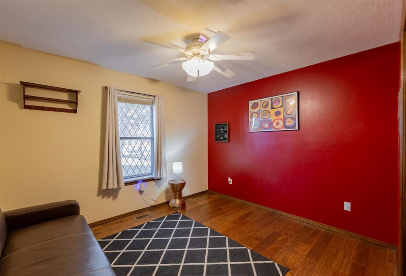 5 Bedrooms Bedrooms, 0 ,4 BathroomsBathrooms,Residential,Single Family,Cowboy,2,133220