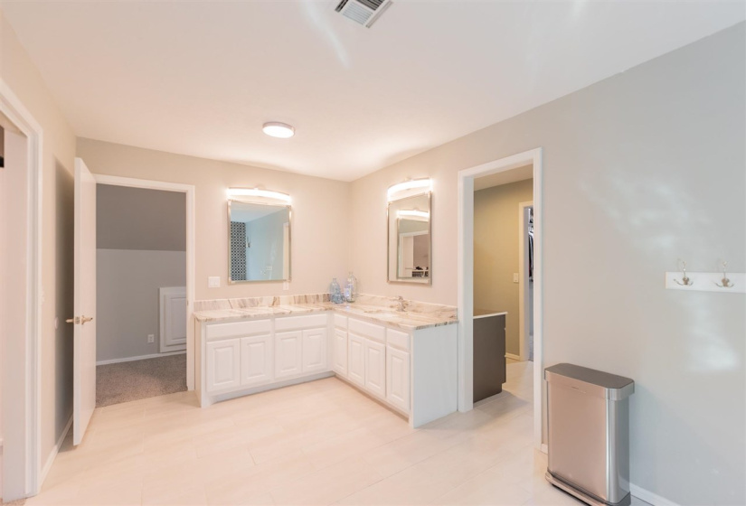 5 Bedrooms Bedrooms, 0 ,4 BathroomsBathrooms,Residential,Single Family,Cowboy,2,133220