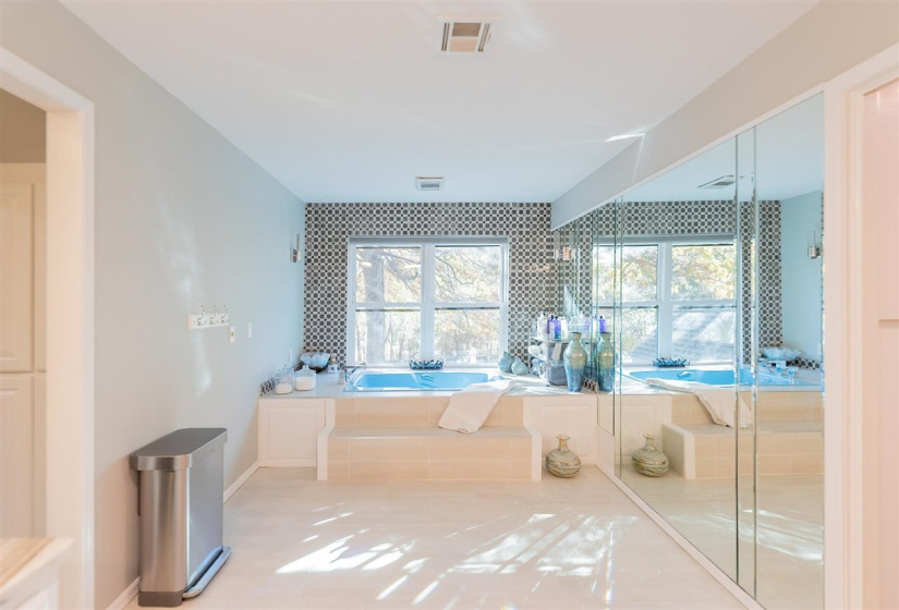 5 Bedrooms Bedrooms, 0 ,4 BathroomsBathrooms,Residential,Single Family,Cowboy,2,133220