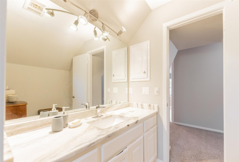 5 Bedrooms Bedrooms, 0 ,4 BathroomsBathrooms,Residential,Single Family,Cowboy,2,133220