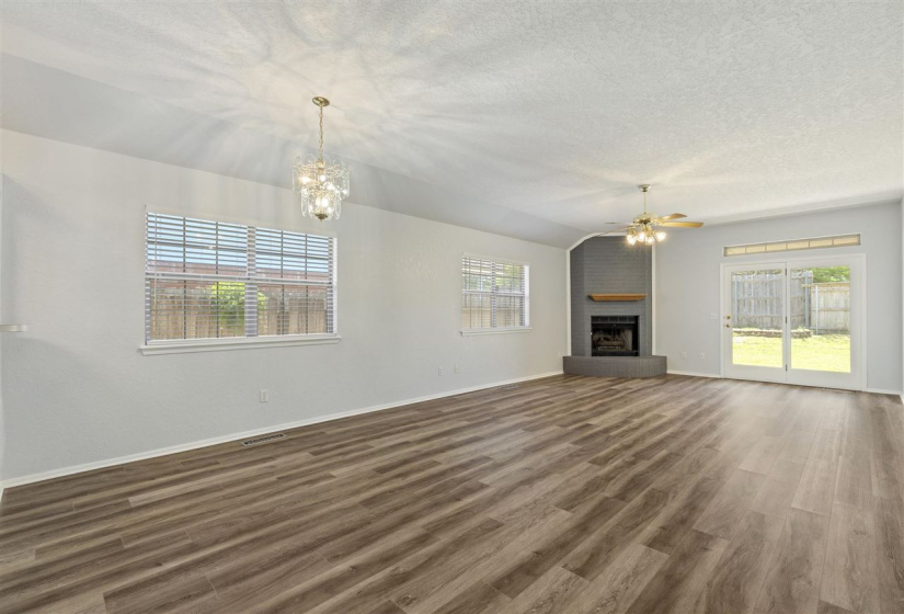 4 Bedrooms Bedrooms, 0 ,2 BathroomsBathrooms,Residential,Single Family,Brandon,1,133222