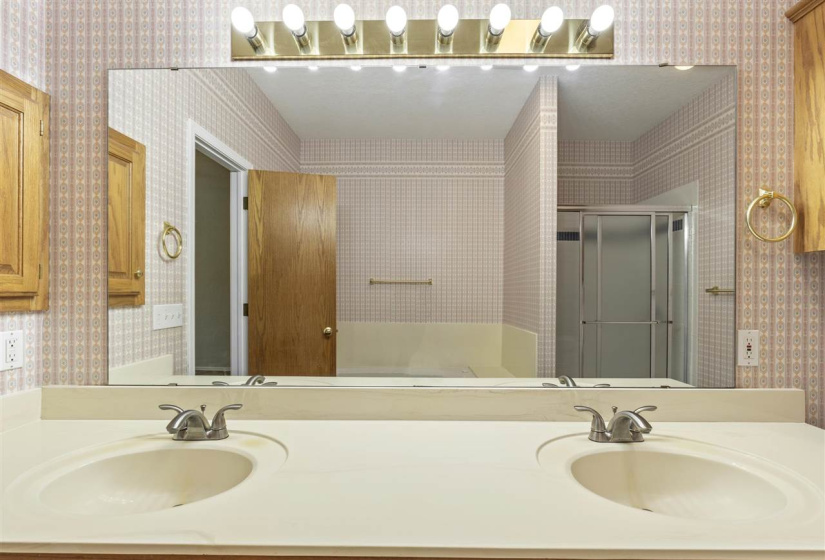 4 Bedrooms Bedrooms, 0 ,2 BathroomsBathrooms,Residential,Single Family,Brandon,1,133222