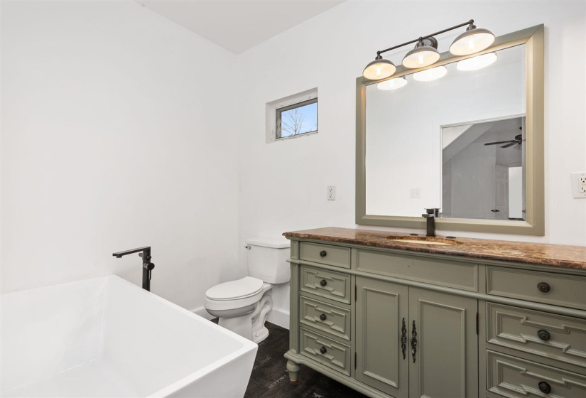 2 Bedrooms Bedrooms, 0 ,2 BathroomsBathrooms,Residential,Single Family,State,2,133223