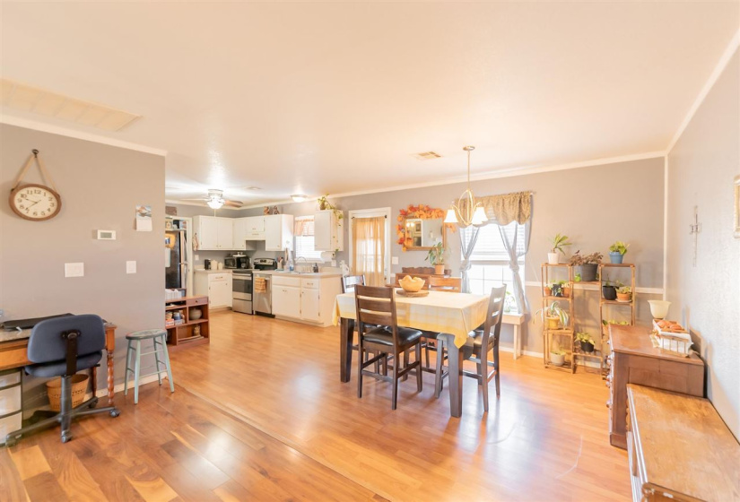 3 Bedrooms Bedrooms, 0 ,2 BathroomsBathrooms,Residential,Single Family,Pinto,1,133227