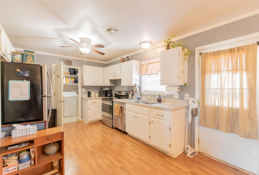 3 Bedrooms Bedrooms, 0 ,2 BathroomsBathrooms,Residential,Single Family,Pinto,1,133227