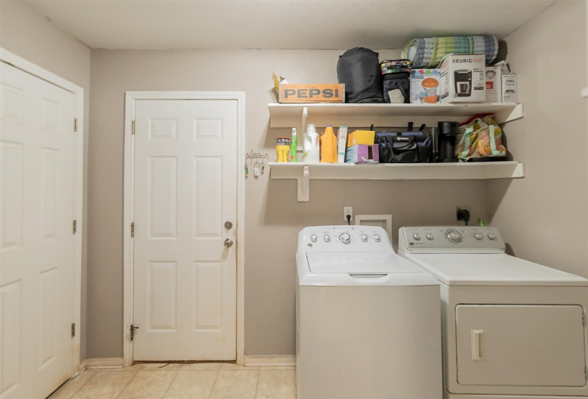 3 Bedrooms Bedrooms, 0 ,2 BathroomsBathrooms,Residential,Single Family,Pinto,1,133227