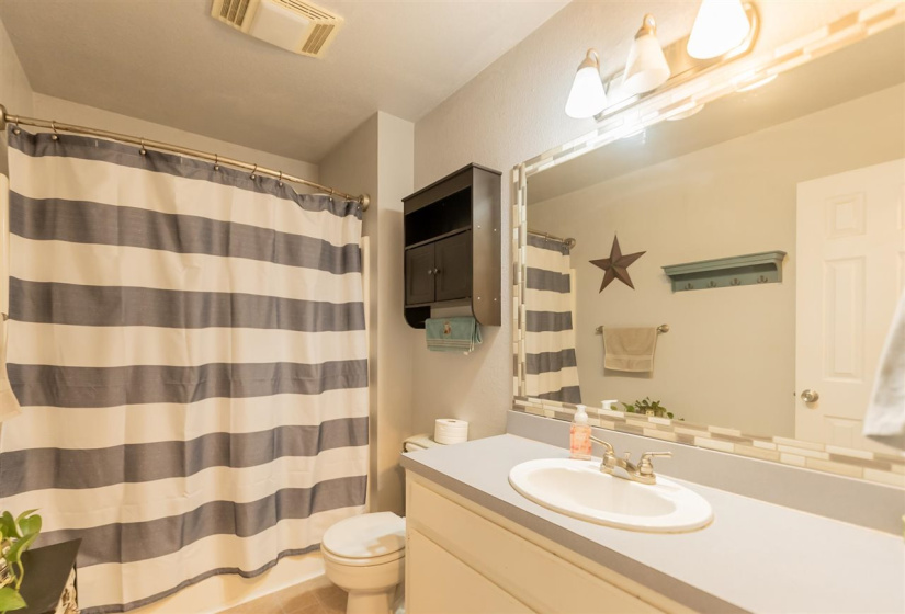 3 Bedrooms Bedrooms, 0 ,2 BathroomsBathrooms,Residential,Single Family,Pinto,1,133227