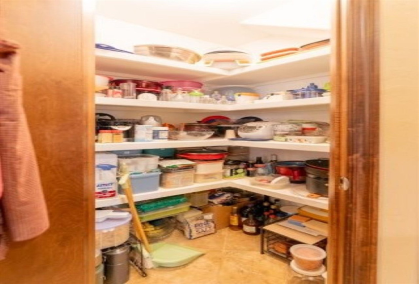 4 Bedrooms Bedrooms, 0 ,3 BathroomsBathrooms,Residential,Single Family,Brooke Hollow,1.5,133229