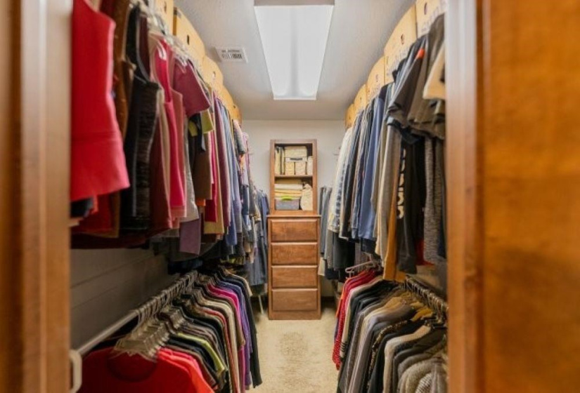 4 Bedrooms Bedrooms, 0 ,3 BathroomsBathrooms,Residential,Single Family,Brooke Hollow,1.5,133229