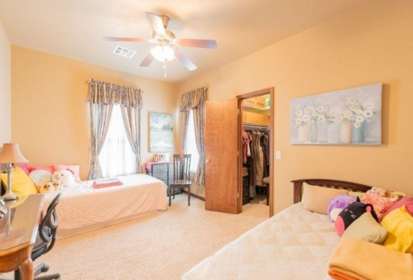 4 Bedrooms Bedrooms, 0 ,3 BathroomsBathrooms,Residential,Single Family,Brooke Hollow,1.5,133229