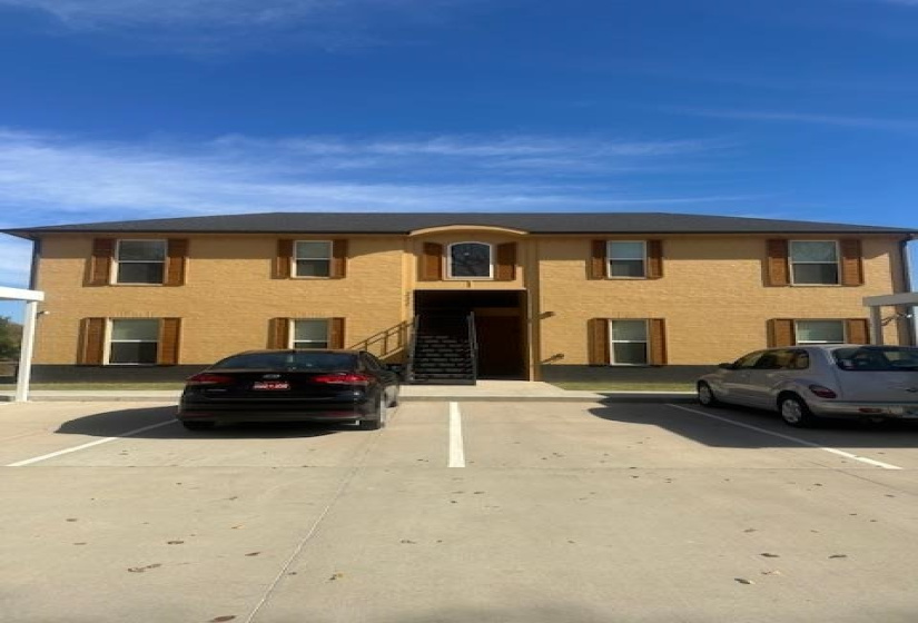 0 , 0 ,6 BathroomsBathrooms,Multi-family,Fourplex,CStar,2,133230