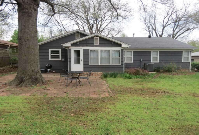 3 Bedrooms Bedrooms, 0 ,2 BathroomsBathrooms,Residential,Single Family,5th,1,133231