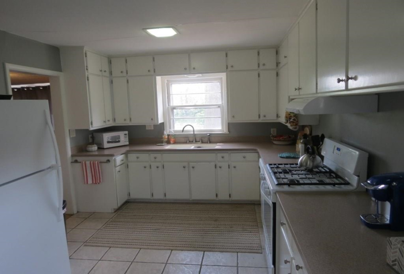 3 Bedrooms Bedrooms, 0 ,2 BathroomsBathrooms,Residential,Single Family,5th,1,133231