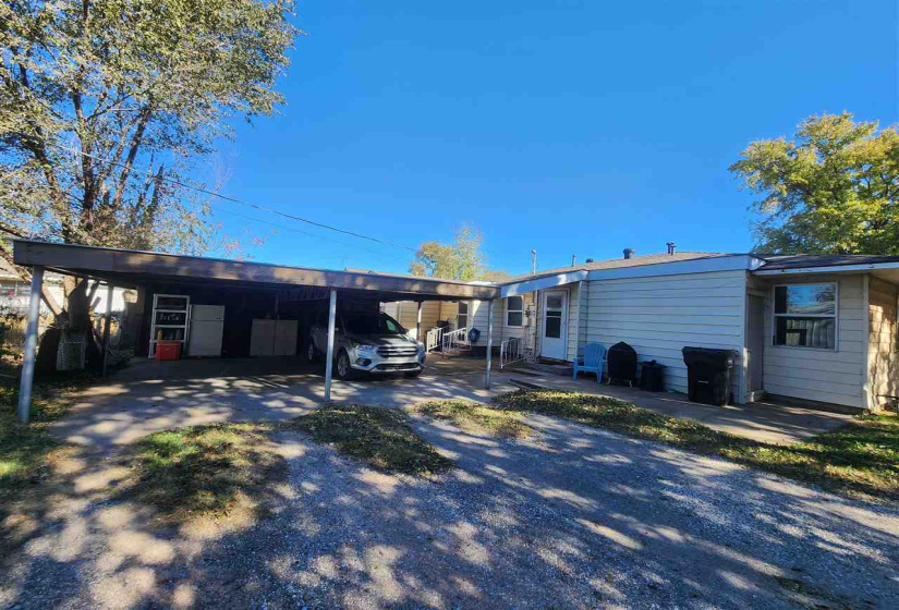 0 , 0 ,3 BathroomsBathrooms,Multi-family,Duplex,Wikoff,1,133237