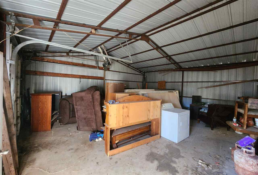 0 , 0 ,3 BathroomsBathrooms,Multi-family,Duplex,Wikoff,1,133237