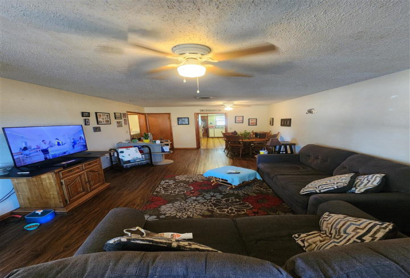 0 , 0 ,3 BathroomsBathrooms,Multi-family,Duplex,Wikoff,1,133237