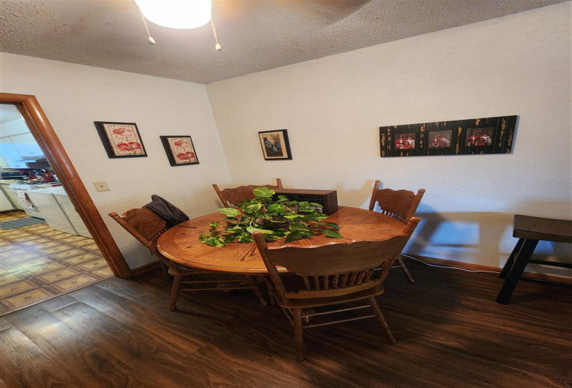 0 , 0 ,3 BathroomsBathrooms,Multi-family,Duplex,Wikoff,1,133237