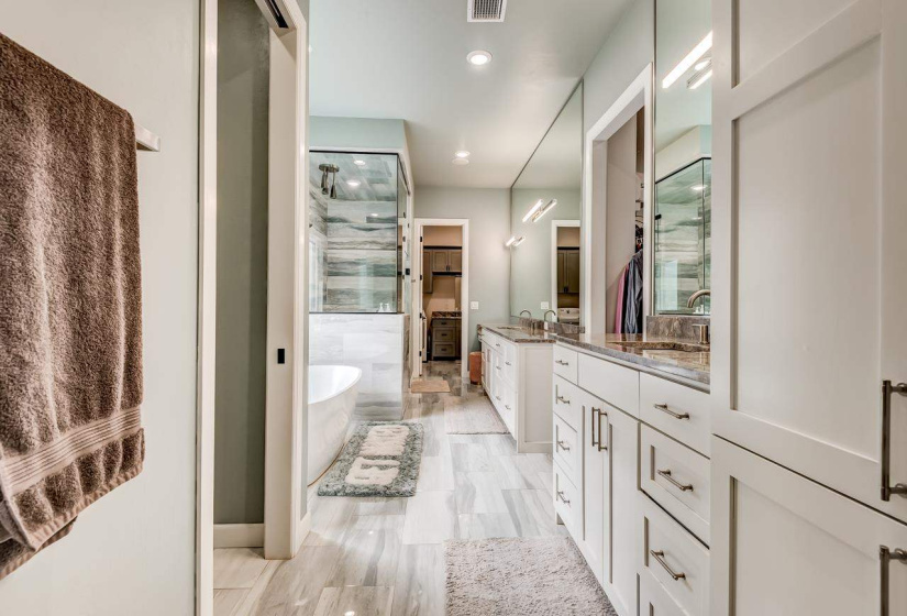 4 Bedrooms Bedrooms, 0 ,3 BathroomsBathrooms,Residential,Single Family,Fiddlers Hill,1.5,133239