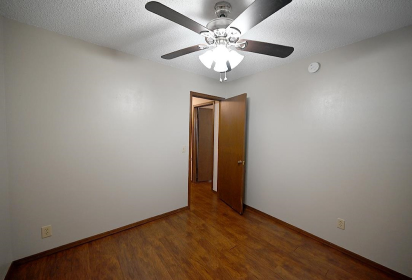 3 Bedrooms Bedrooms, 0 ,1 BathroomBathrooms,Residential,Single Family,Park,1,133241