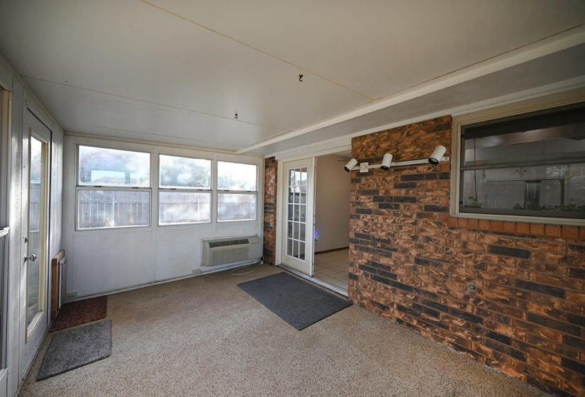 3 Bedrooms Bedrooms, 0 ,1 BathroomBathrooms,Residential,Single Family,Park,1,133241