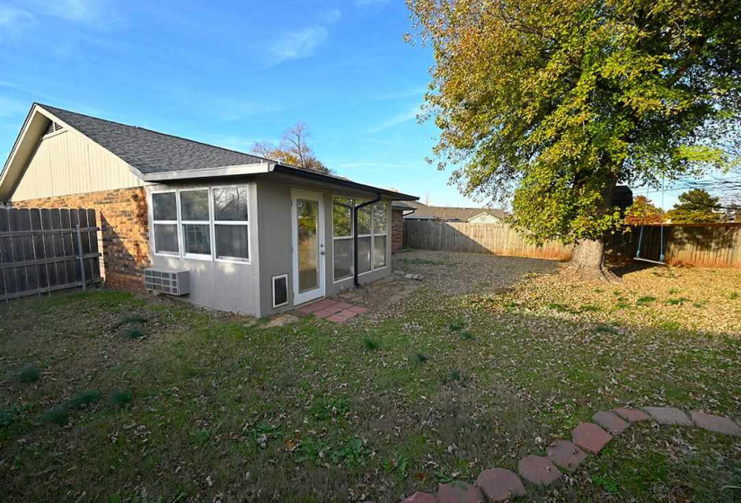 3 Bedrooms Bedrooms, 0 ,1 BathroomBathrooms,Residential,Single Family,Park,1,133241