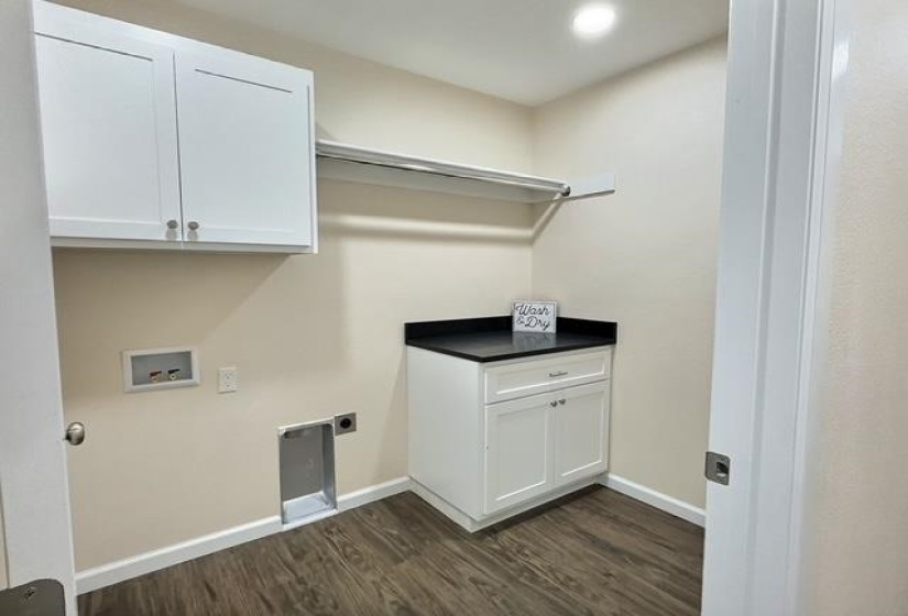 3 Bedrooms Bedrooms, 0 ,2 BathroomsBathrooms,Residential,Single Family,Central,1,133244