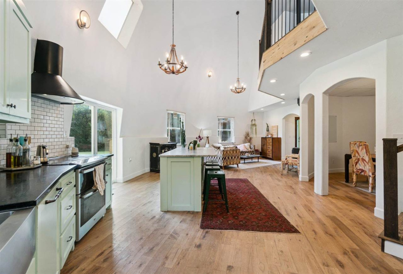 4 Bedrooms Bedrooms, 0 ,2 BathroomsBathrooms,Residential,Single Family,116th,2,133248