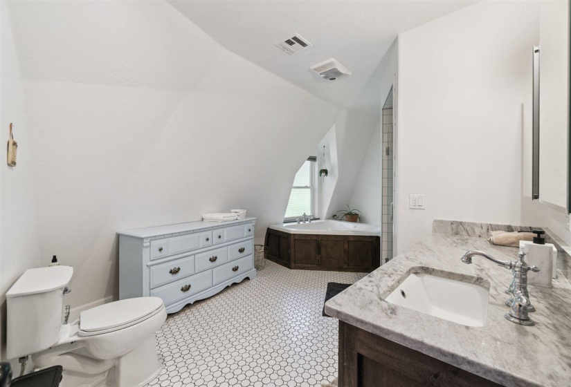 4 Bedrooms Bedrooms, 0 ,2 BathroomsBathrooms,Residential,Single Family,116th,2,133248