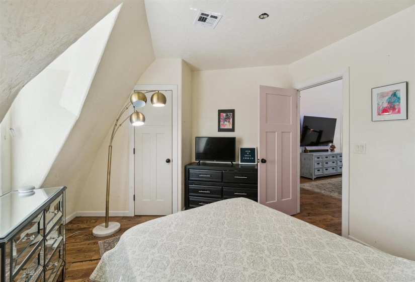 4 Bedrooms Bedrooms, 0 ,2 BathroomsBathrooms,Residential,Single Family,116th,2,133248