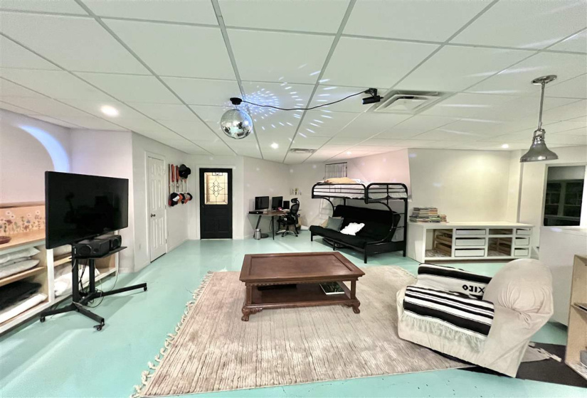 4 Bedrooms Bedrooms, 0 ,2 BathroomsBathrooms,Residential,Single Family,116th,2,133248