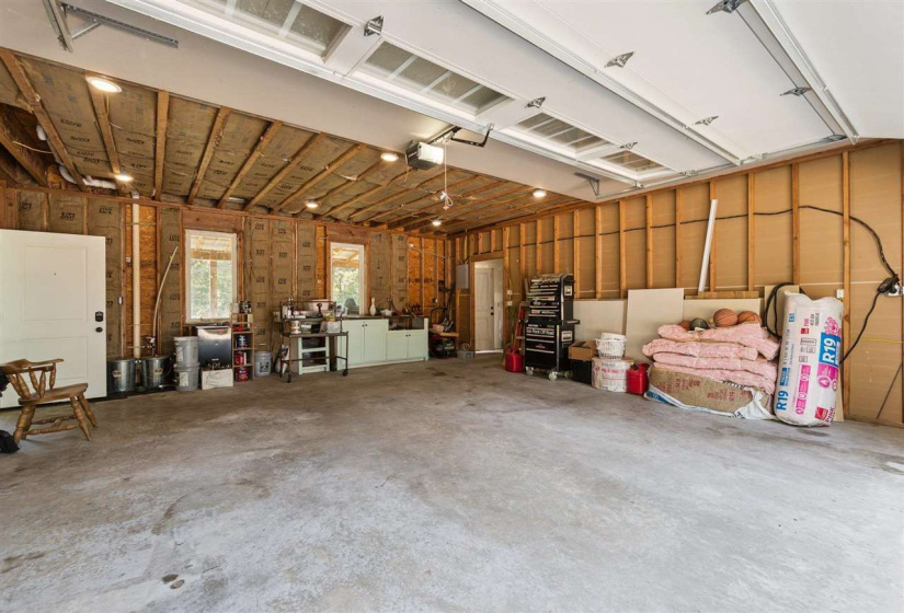 4 Bedrooms Bedrooms, 0 ,2 BathroomsBathrooms,Residential,Single Family,116th,2,133248