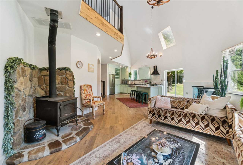 4 Bedrooms Bedrooms, 0 ,2 BathroomsBathrooms,Residential,Single Family,116th,2,133248