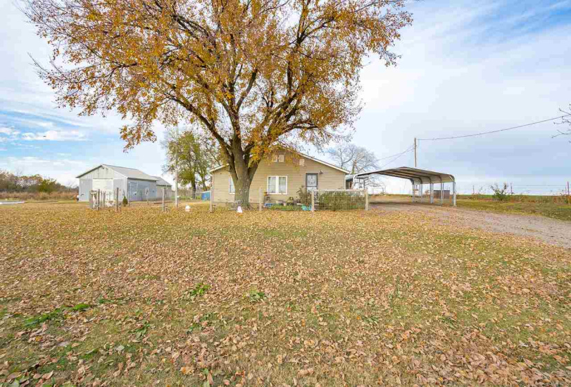 2 Bedrooms Bedrooms, 0 ,2 BathroomsBathrooms,Residential,Single Family,Old John Deere,1,133258