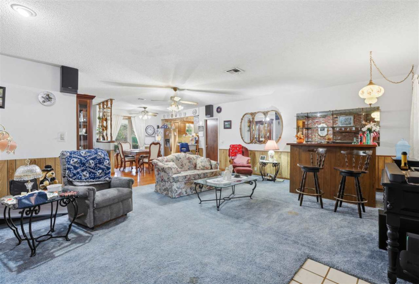 3 Bedrooms Bedrooms, 0 ,2 BathroomsBathrooms,Residential,Single Family,Green Acres,1,133265