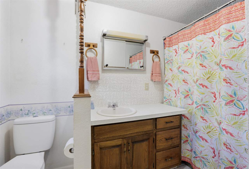 3 Bedrooms Bedrooms, 0 ,2 BathroomsBathrooms,Residential,Single Family,Green Acres,1,133265