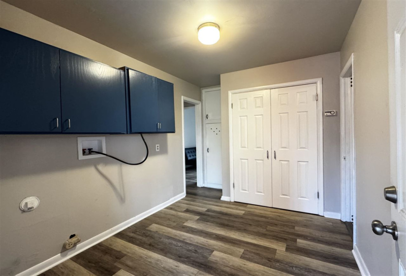 2 Bedrooms Bedrooms, 0 ,1 BathroomBathrooms,Residential,Single Family,Broadway,1,133266