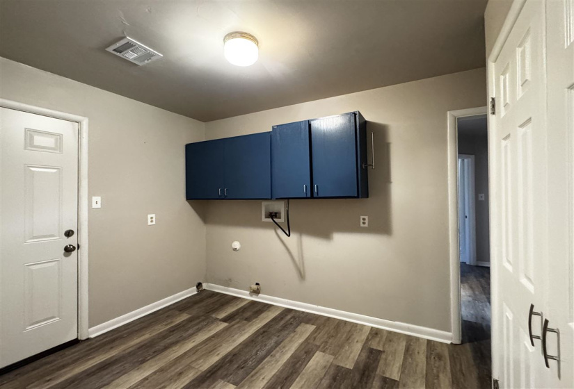 2 Bedrooms Bedrooms, 0 ,1 BathroomBathrooms,Residential,Single Family,Broadway,1,133266