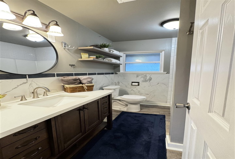 2 Bedrooms Bedrooms, 0 ,1 BathroomBathrooms,Residential,Single Family,Broadway,1,133266