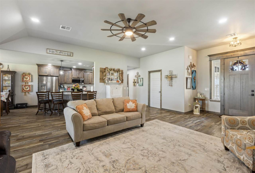 4 Bedrooms Bedrooms, 0 ,2 BathroomsBathrooms,Residential,Single Family,Haydans Brk,1,133270