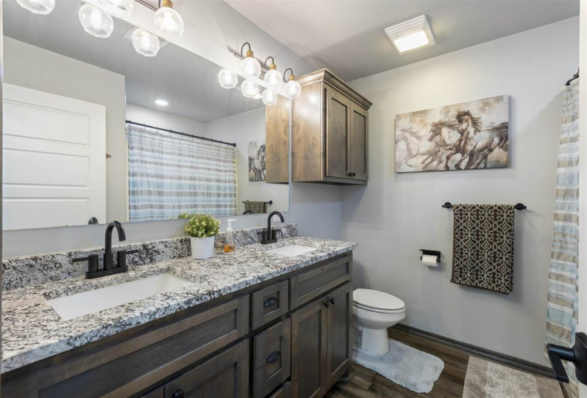 4 Bedrooms Bedrooms, 0 ,2 BathroomsBathrooms,Residential,Single Family,Haydans Brk,1,133270