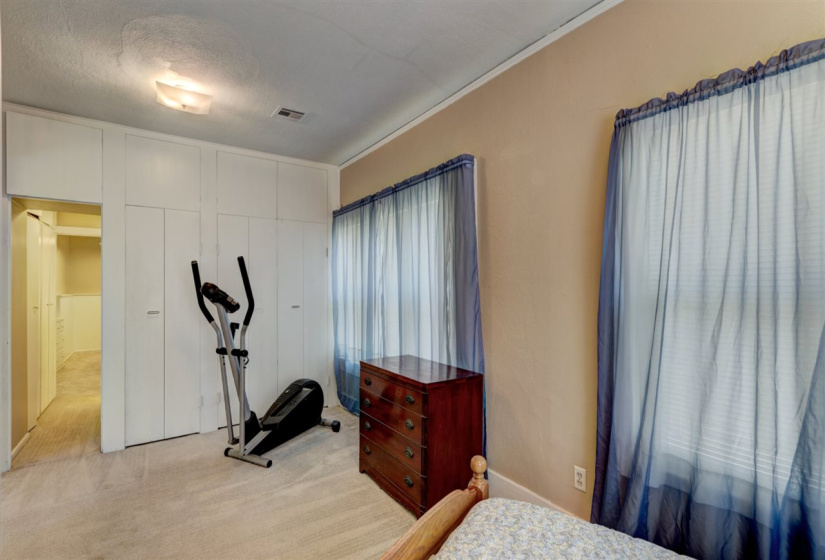 0 , 0 ,1 BathroomBathrooms,Multi-family,Duplex,Duck,1,127047