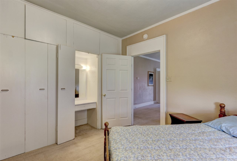 0 , 0 ,1 BathroomBathrooms,Multi-family,Duplex,Duck,1,127047