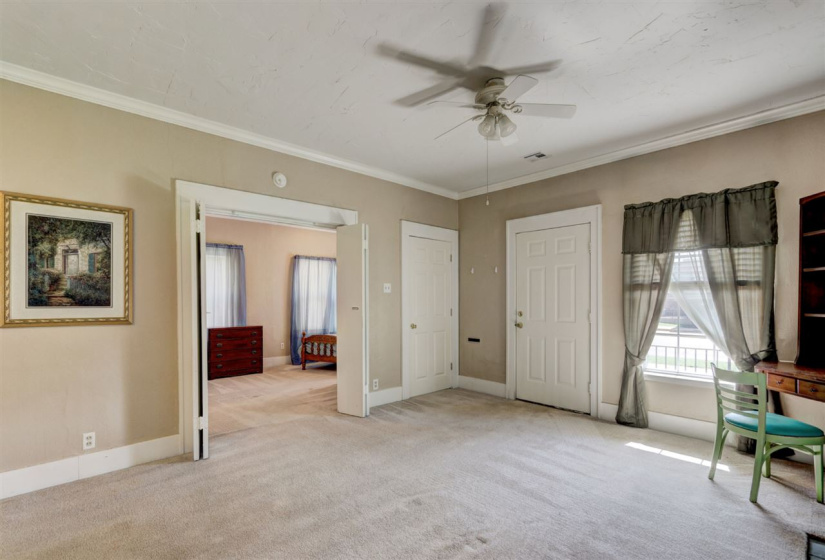 0 , 0 ,1 BathroomBathrooms,Multi-family,Duplex,Duck,1,127047