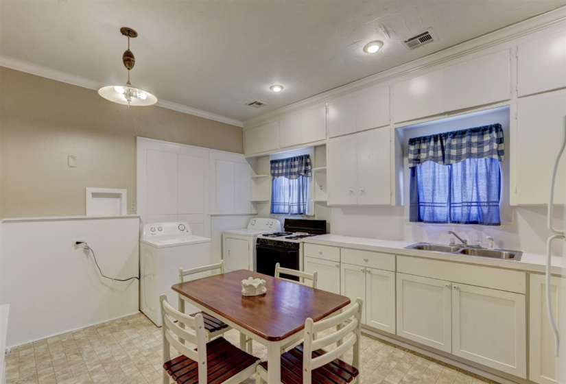 0 , 0 ,1 BathroomBathrooms,Multi-family,Duplex,Duck,1,127047