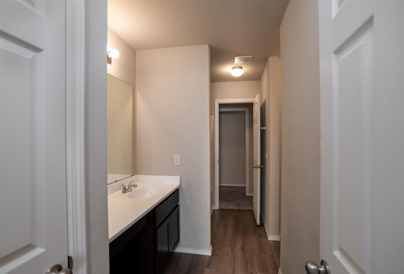 4 Bedrooms Bedrooms, 0 ,2 BathroomsBathrooms,Residential,Single Family,Brooke,1,133277